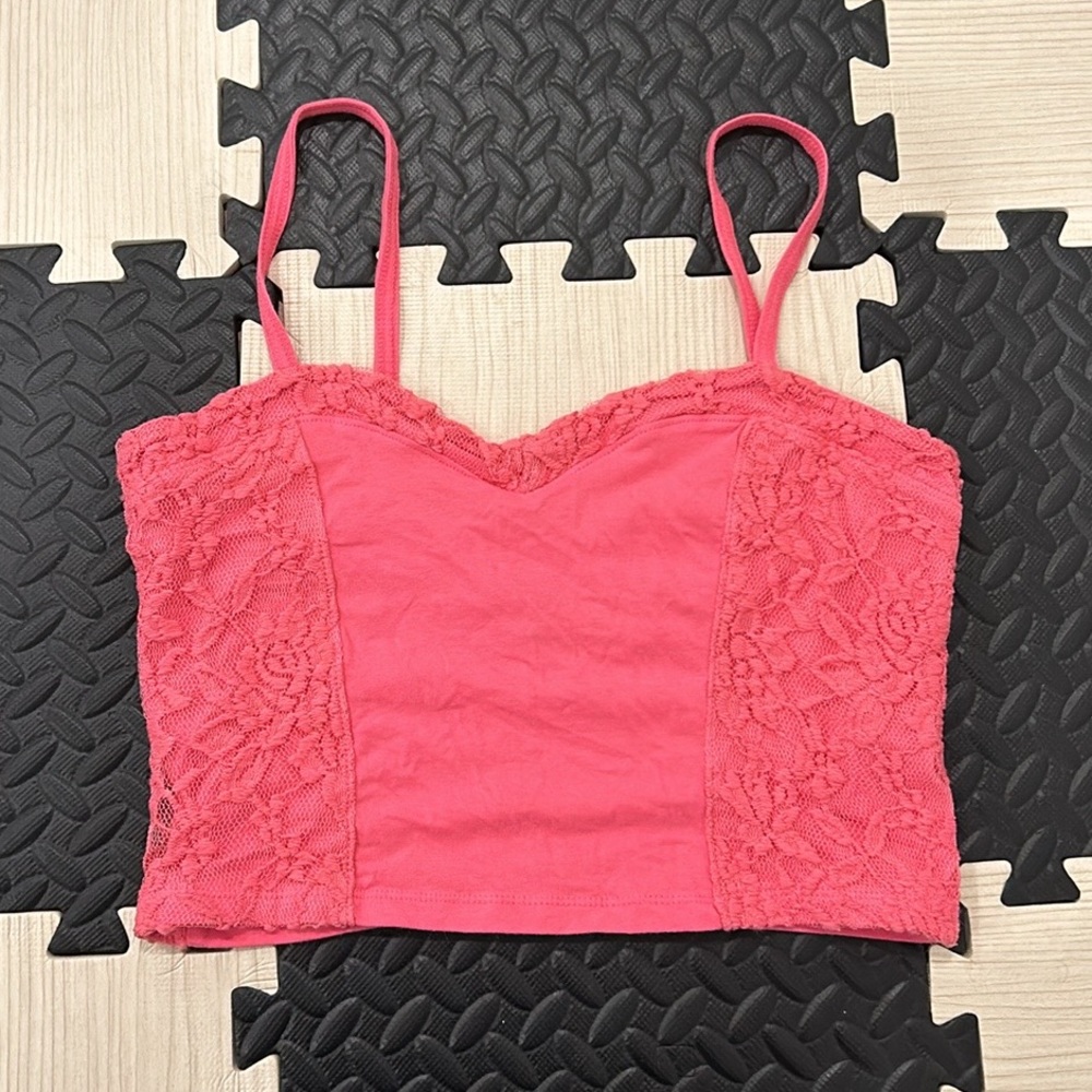 Hollister basic pink lace crop top size large